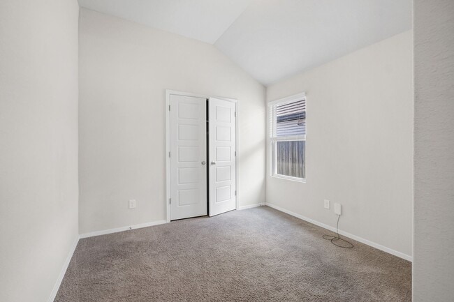 Building Photo - Thriving 3 Bedroom, 2 Bath Home in San Mar...