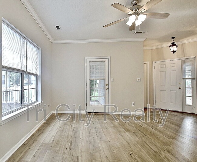 Building Photo - 419 Sherrels Ford