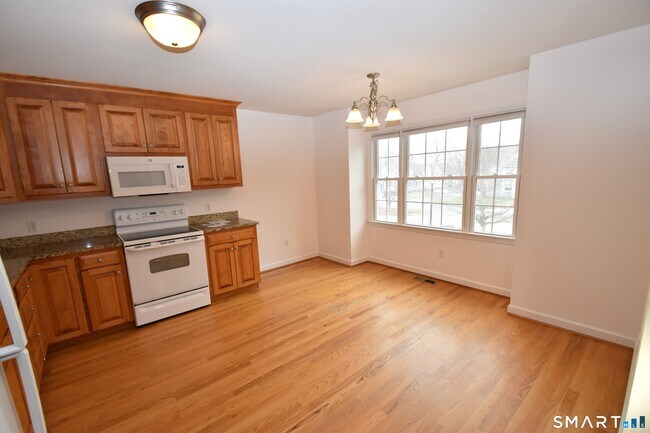 Building Photo - 109 Overshot Dr