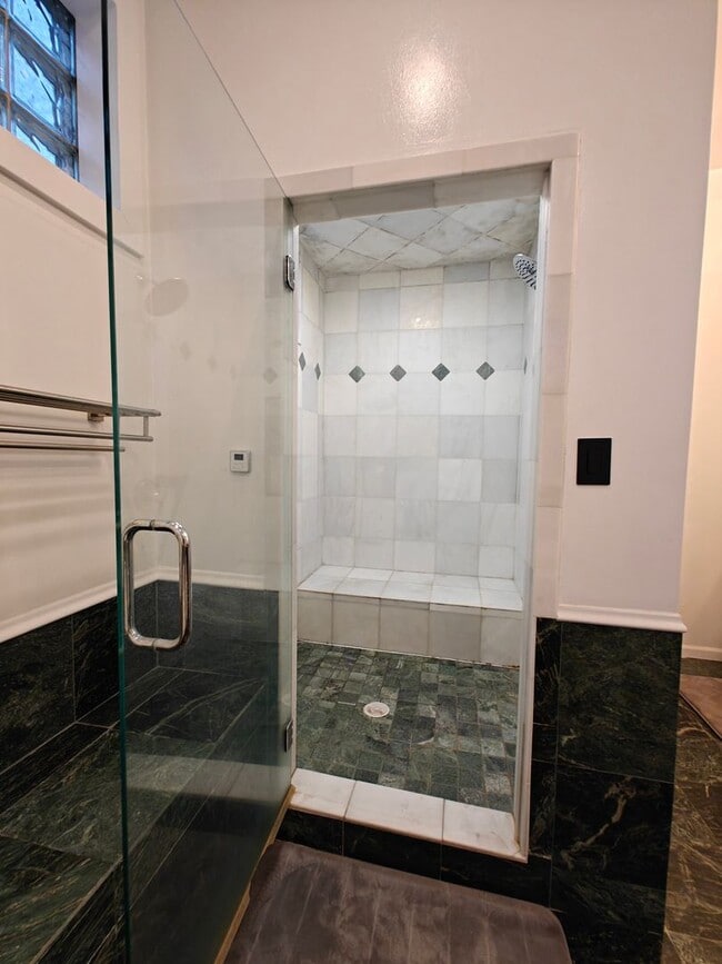 Building Photo - BEAUTIFUL 3BD/3BTH single family home for rent!