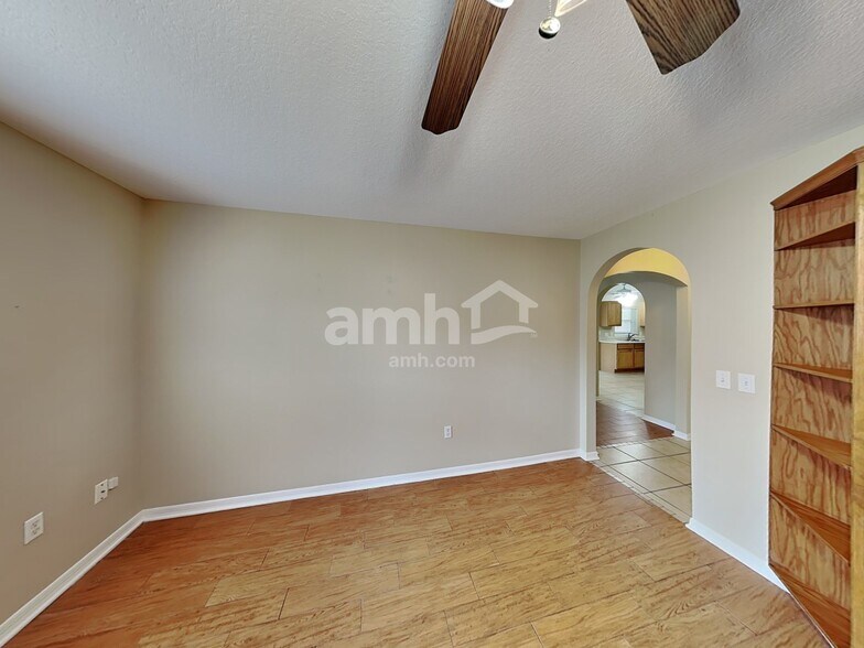 Building Photo - 1605 Pickard Cir