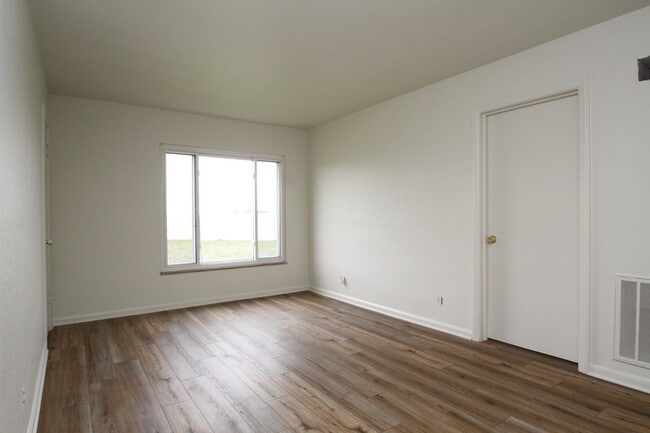 Luxury vinyl flooring - 1303 S Cove Blvd