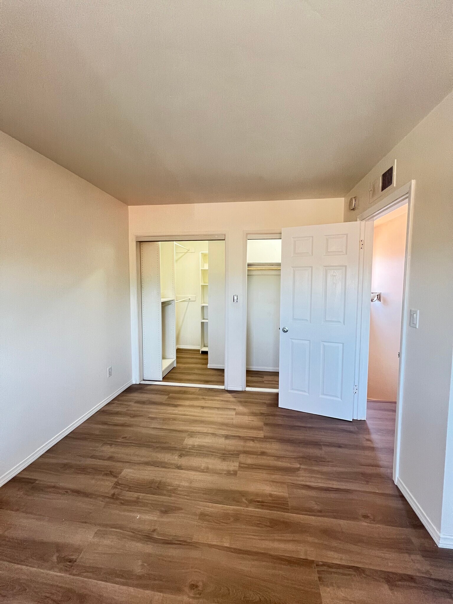 Building Photo - 12206 Rancho Bernardo Rd