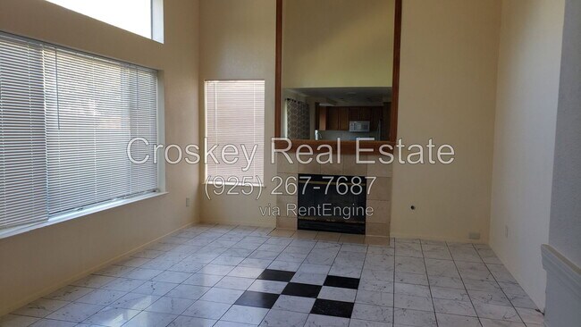 Building Photo - 4717 Knollpark Cir