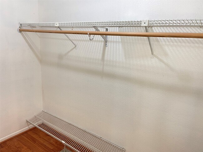 Building Photo - 2800 Jeanetta St