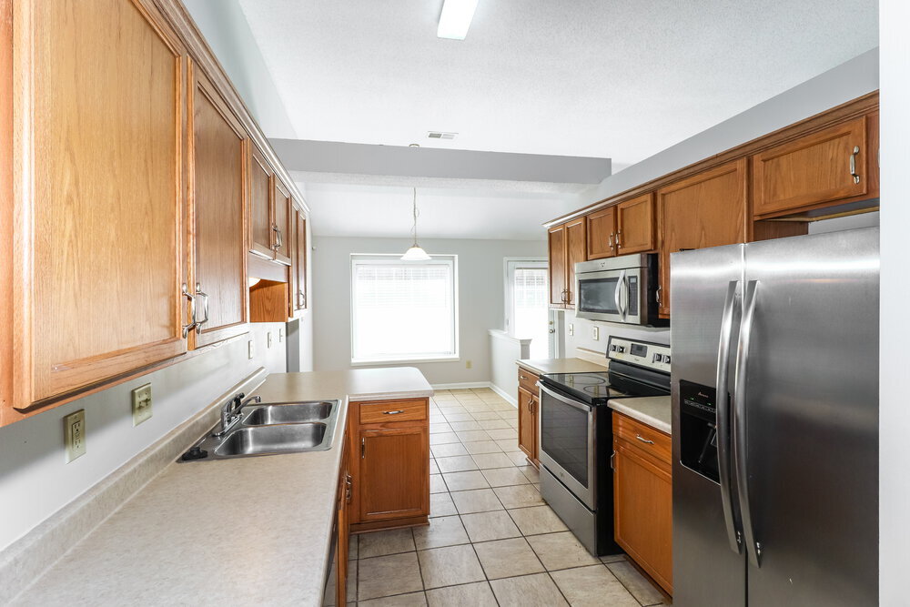 Building Photo - 10109 Lynham Dr