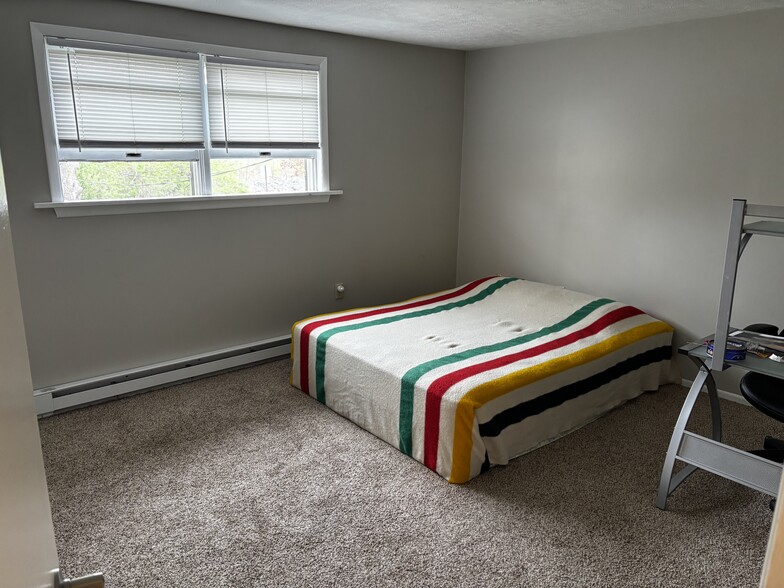 Bedroom 1 - 114 N Harrison Rd