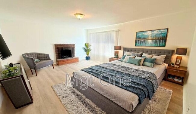 Building Photo - 13552 Poppy Pl