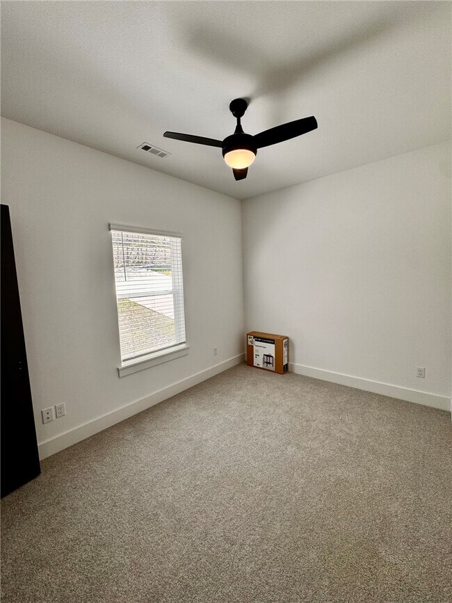 Building Photo - 8881 Williams Rd