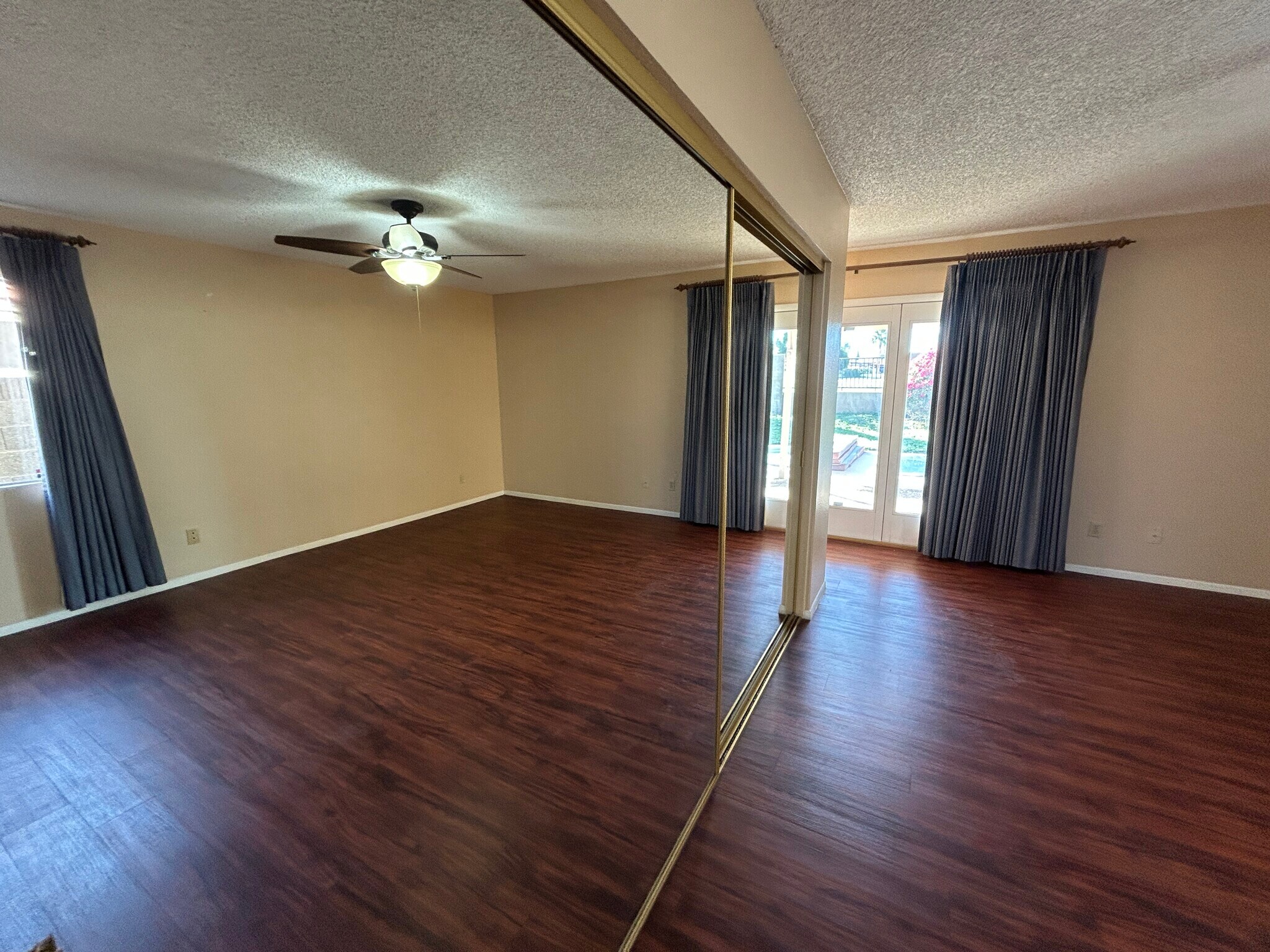 Building Photo - 12138 S Tomi Dr