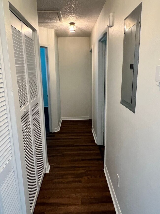 Building Photo - Charming 3BR, 2BA home next to DeSoto Park