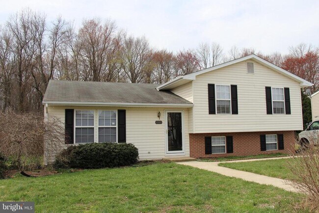 Building Photo - 8638 Chester Ct