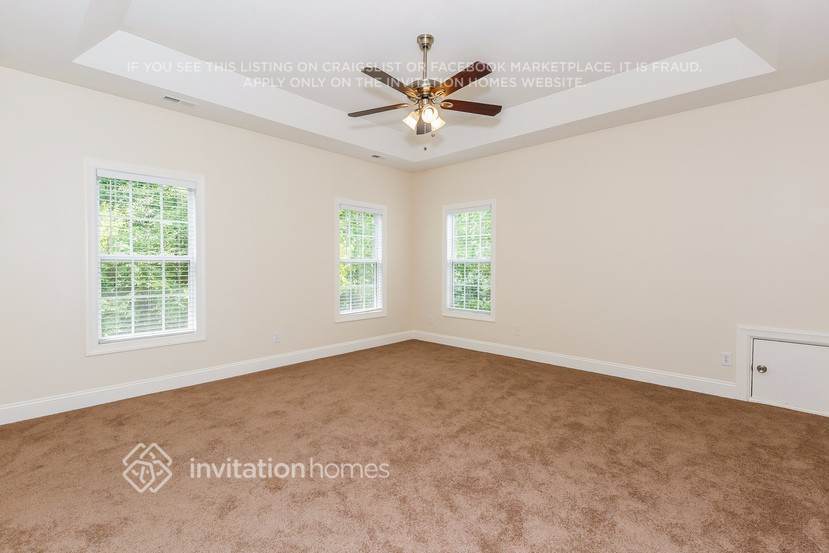 Building Photo - 14004 Ballantyne Meadows Dr