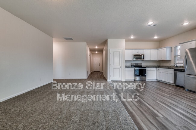 Building Photo - 2525 Comal Creek Dr