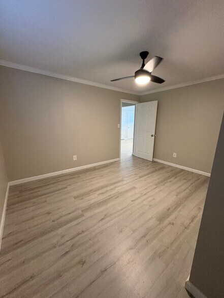 Building Photo - 508 Fisher Ave