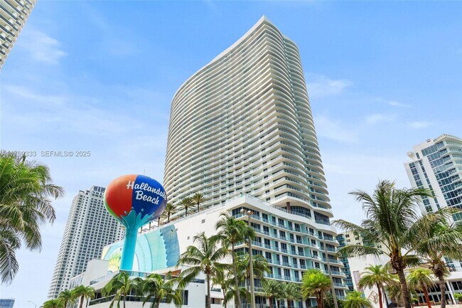 Building Photo - 4111 S Ocean Dr