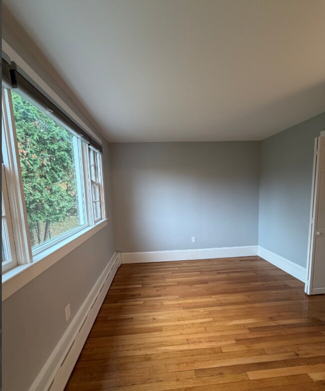 Building Photo - 148 Russells Mills Rd