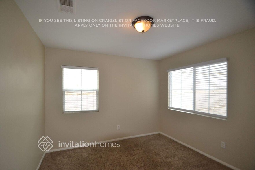 Building Photo - 9167 S Cullen Wy