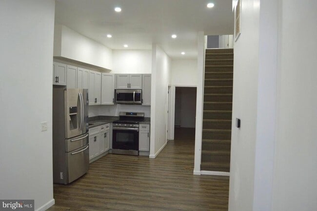 Building Photo - 1339 W Lafayette Ave