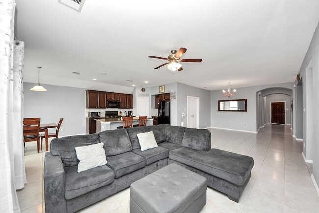 Building Photo - 3714 Tirranna Dr