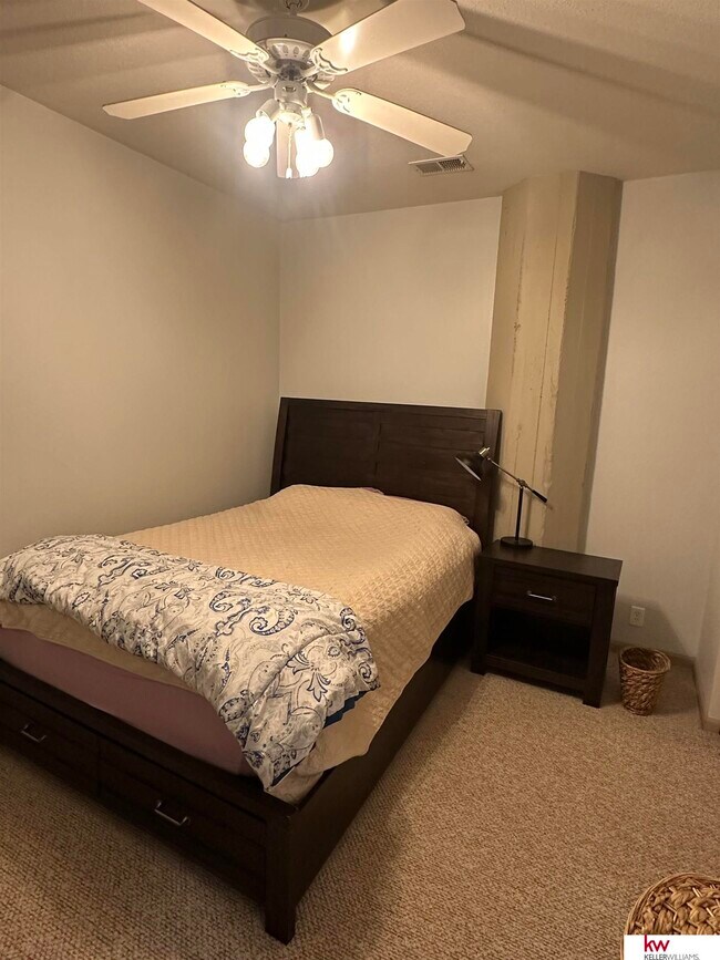 Building Photo - 312 S 16th St