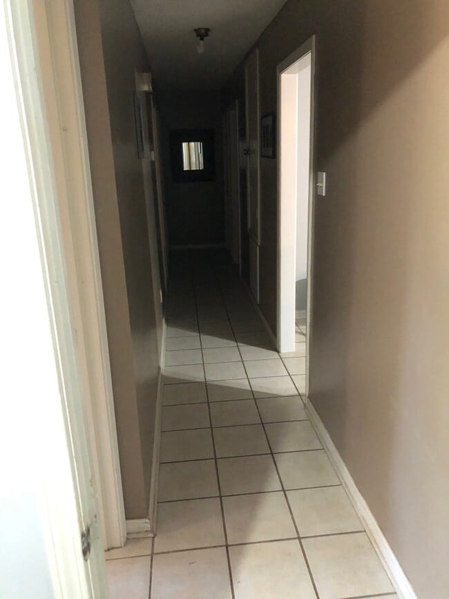 Building Photo - 45 Quail Ridge Dr