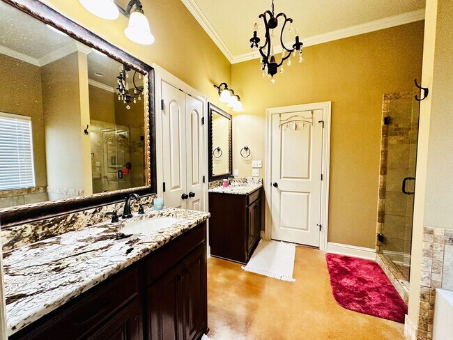 Building Photo - 459 Long Acre Dr