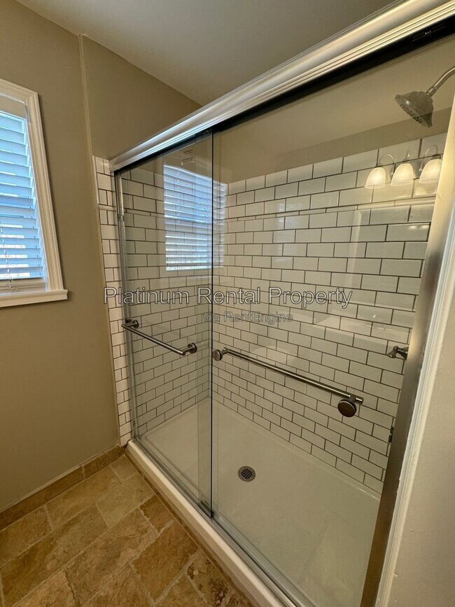 Building Photo - 3953 Sunflower Way NW