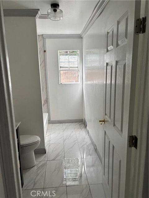 Building Photo - 130 E Sycamore Ave