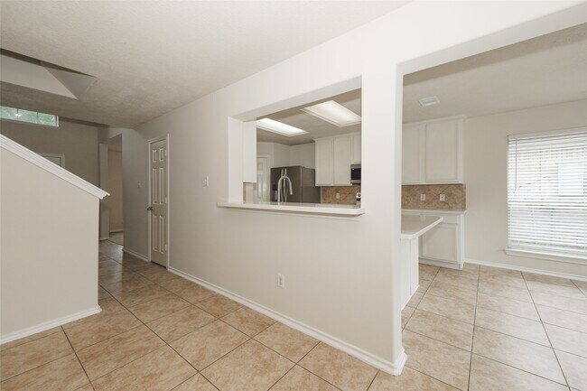 Building Photo - 5119 Moss Garden Ln