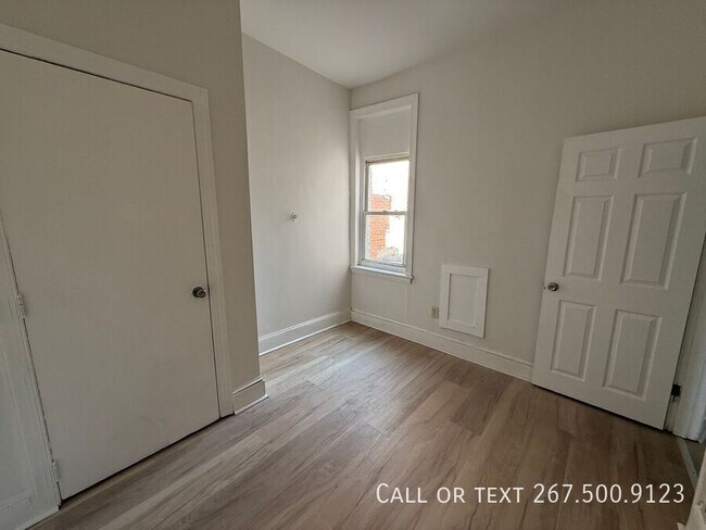 Building Photo - 2003 N 25th St