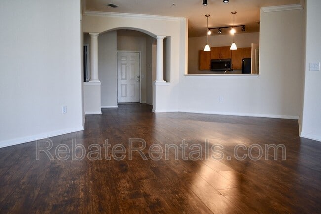 Building Photo - 8290 Gate Pkwy W