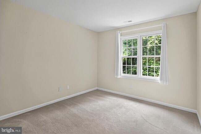 Building Photo - 11620 Havenner Rd