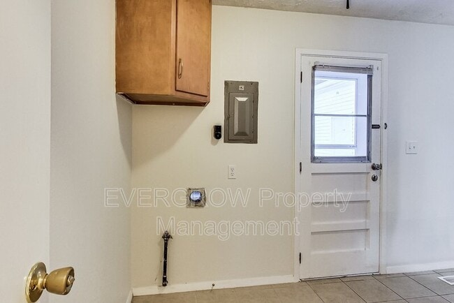 Building Photo - 3626 Ireland Ct