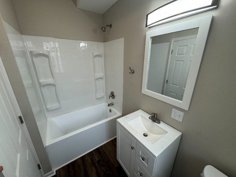 Building Photo - 1011 S 11th St