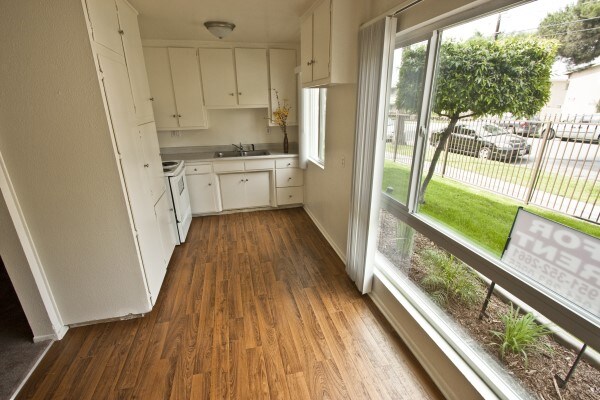 Building Photo - La Paz Apartments