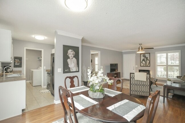 Building Photo - 1464 Autumn Knoll Rd