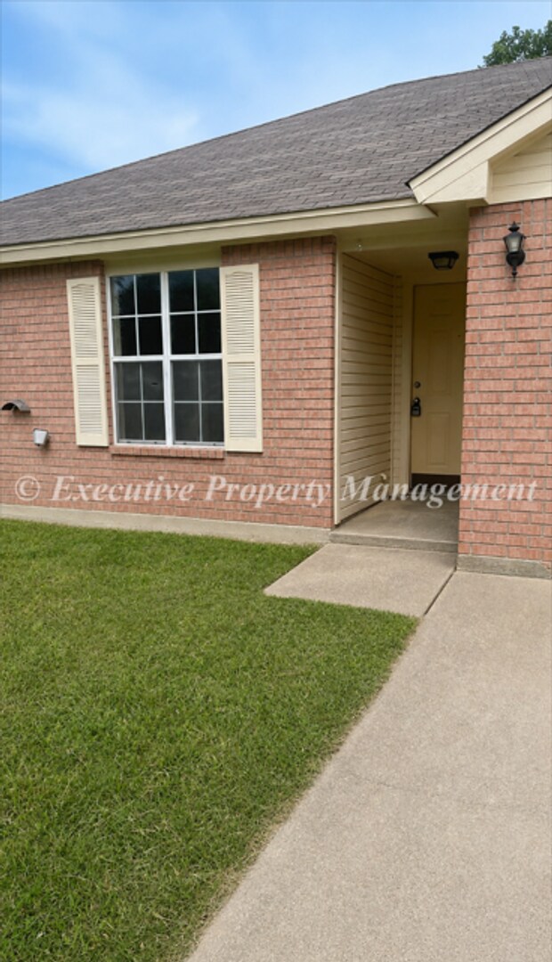 Building Photo - 1140-1142 County Road 4804