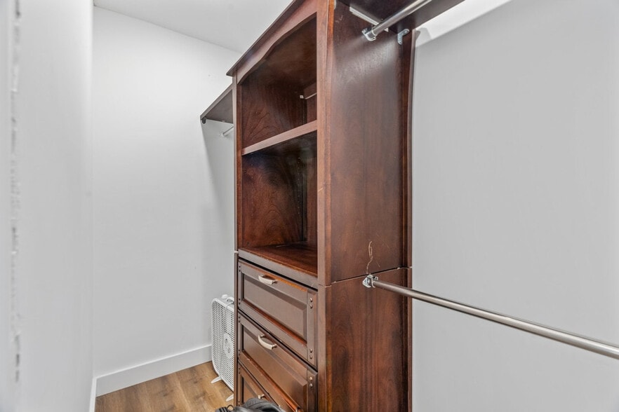 Building Photo - 240 Seebold Spur