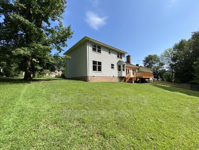 Building Photo - 1907 White Lake Dr