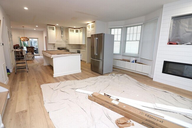 Building Photo - 213 N Jefferson Ave