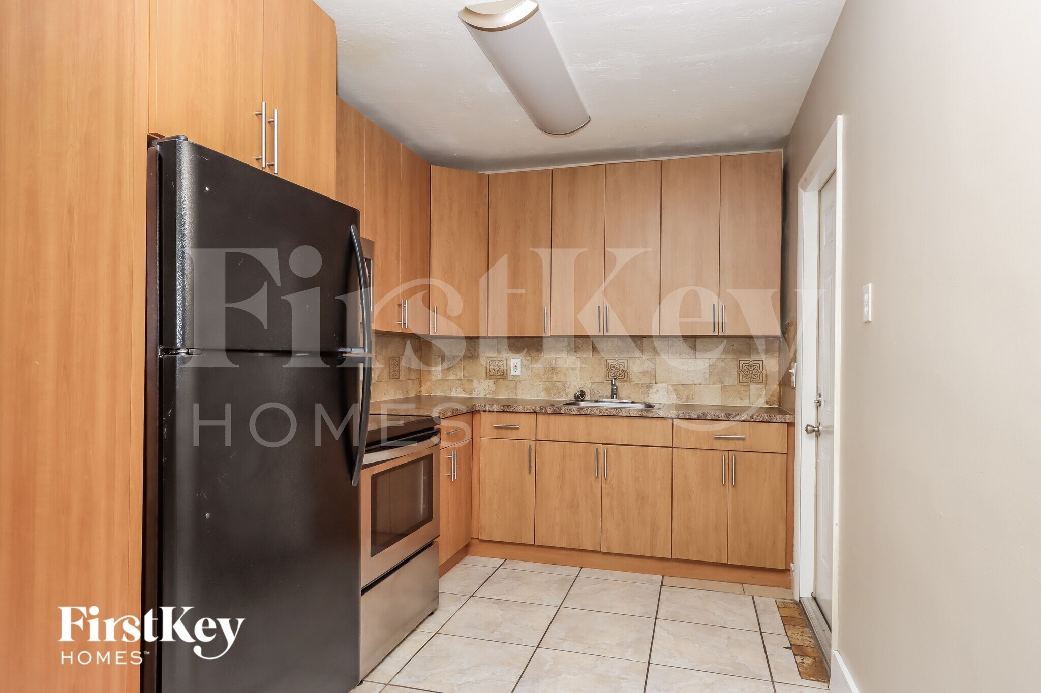 Building Photo - 1000 N 71st Ave