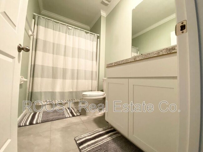 Building Photo - 7499 Tourmaline Dr