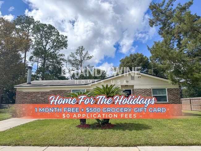 Building Photo - 3026 Mangrove Ave