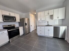 Building Photo - 5011 S Broadway