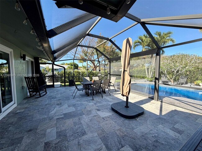 Building Photo - 5704 SW 116th Ave