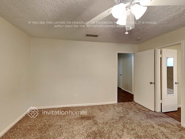 Building Photo - 16915 Bally Castle Dr