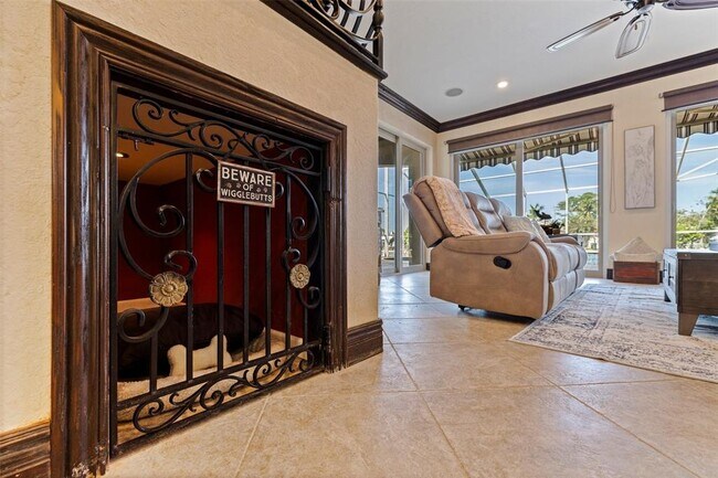 Building Photo - 3931 Pompano Dr SE