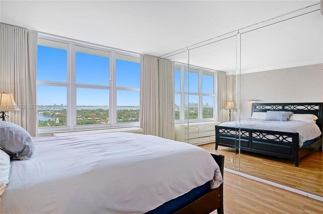 Building Photo - 4747 Collins Ave