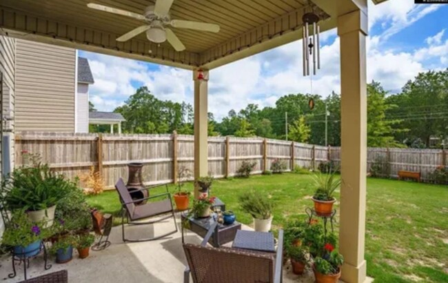 Building Photo - Charming Lexington Home